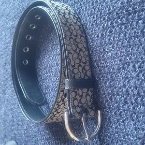 Women's Coach Black and Grey Classic Pattern Leather Belt w/Silver Buckle Size M